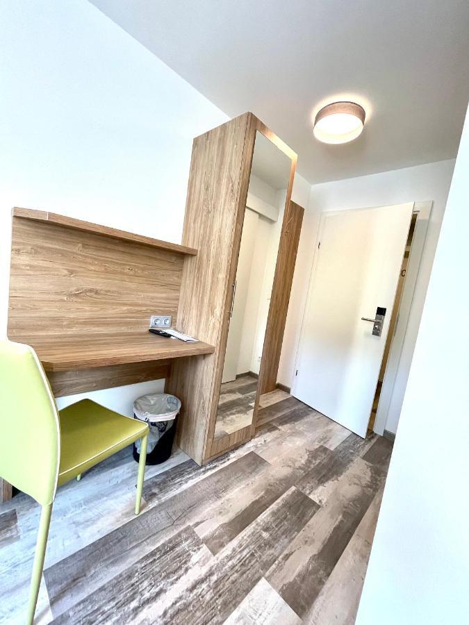 Motel Xl Lounge Traisen Exteriör bild