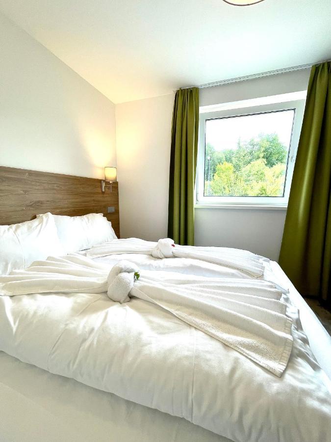 Motel Xl Lounge Traisen Exteriör bild